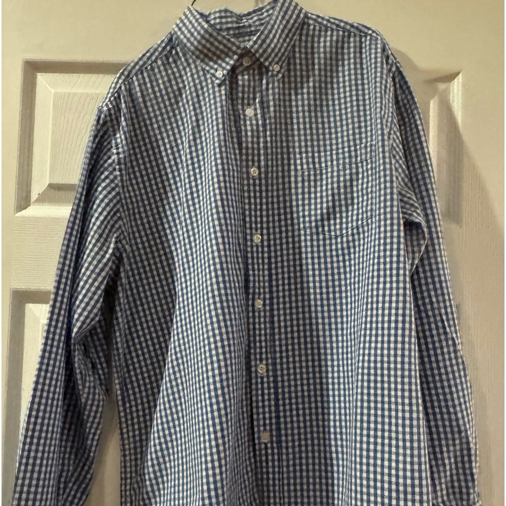 Long sleeve blue and white casual shirt